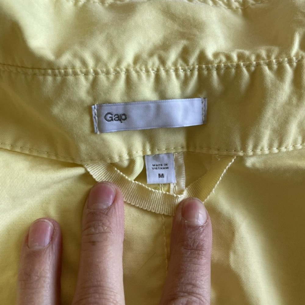 Women’s Gap Yellow Coat Size Medium - Picture 5 of 6